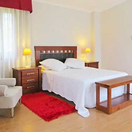 Sleeps 6 With Pool And Wifi Amorin